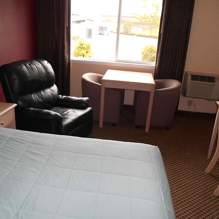Guesthouse Inn & Suites Eugene/Springfield Ngoại thất bức ảnh
