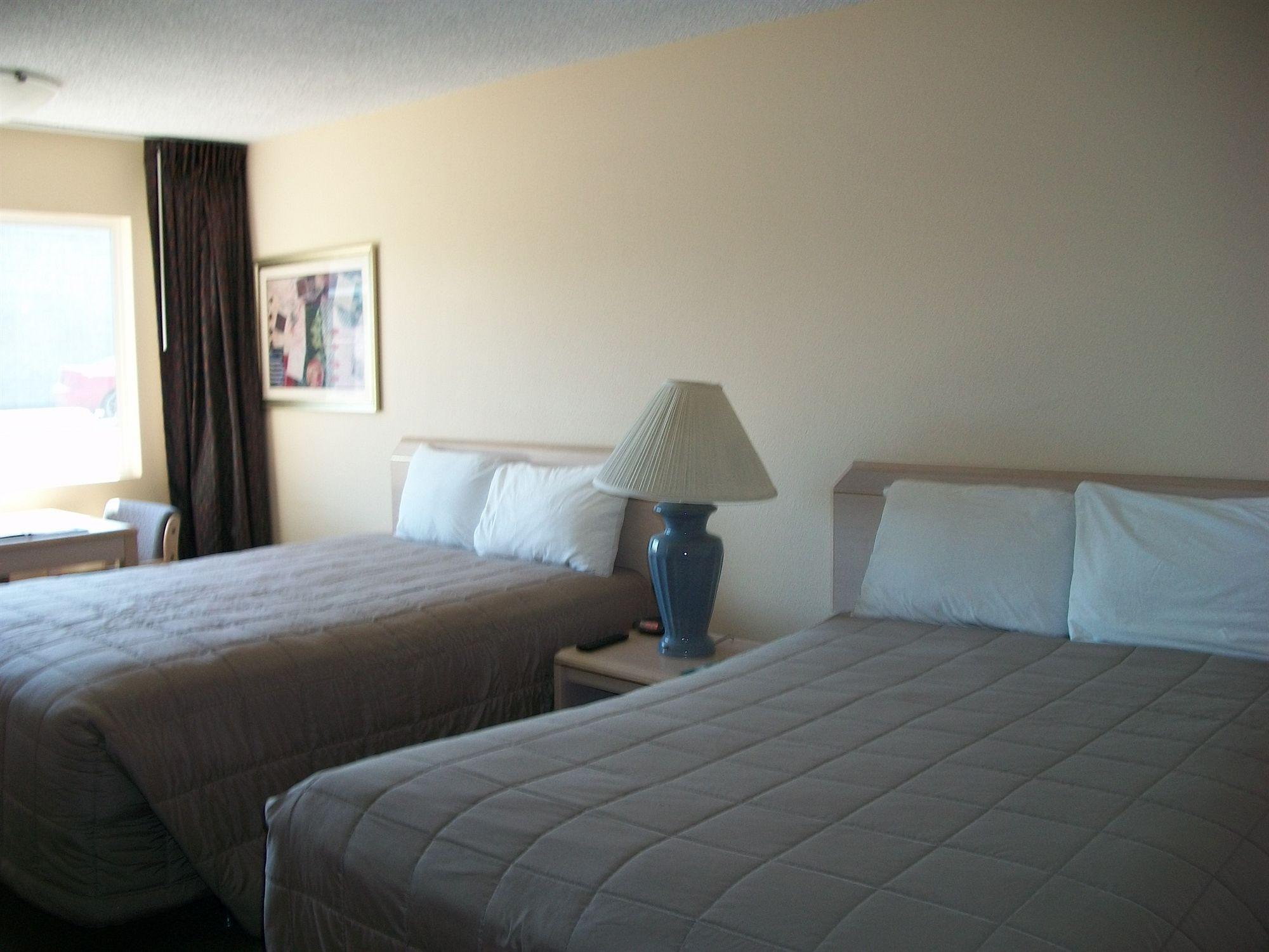 Guesthouse Inn & Suites Eugene/Springfield Ngoại thất bức ảnh