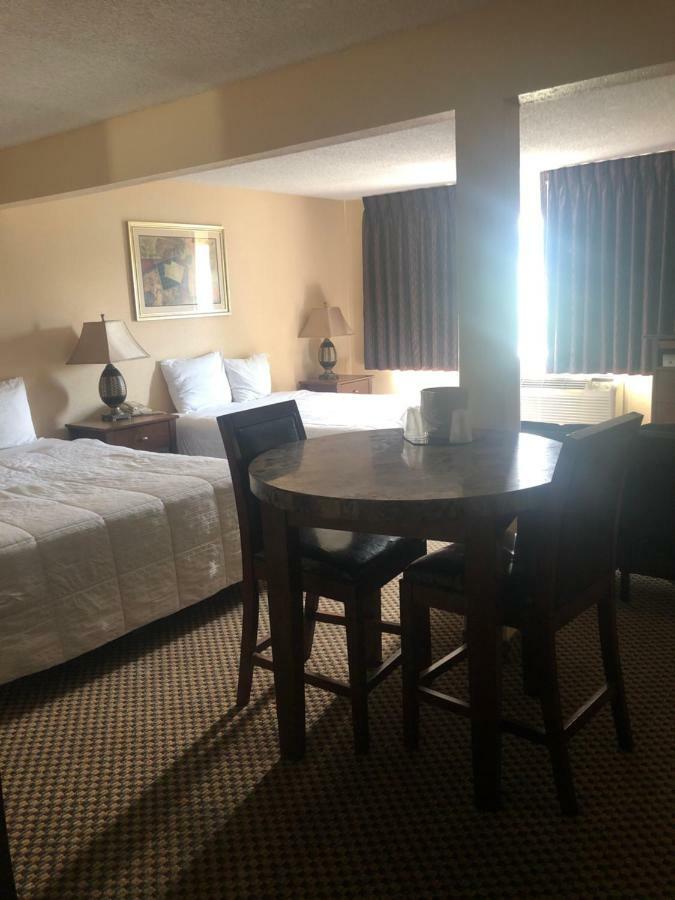Guesthouse Inn & Suites Eugene/Springfield Ngoại thất bức ảnh
