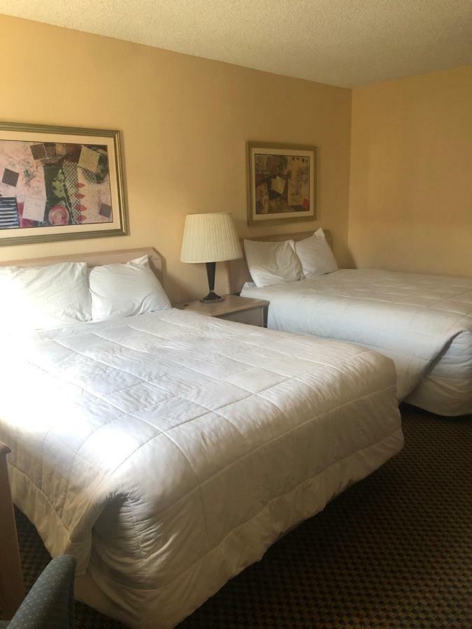 Guesthouse Inn & Suites Eugene/Springfield Ngoại thất bức ảnh